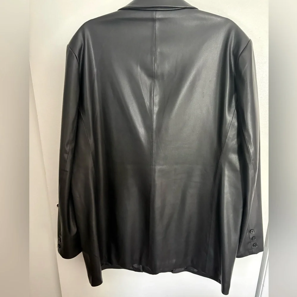 🌹Black Faux Leather Jacket Blazer Sleek JustFab - Picture 3 of 8
